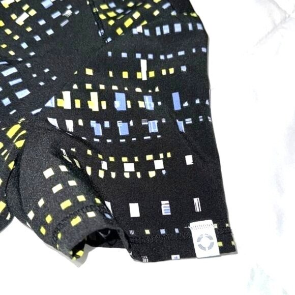 Cherokee Infinity Black V-Neck Scrub XS Top With Geometric Print - Picture 4 of 6